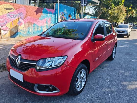 RENAULT SANDERO 1.6 DYNAMIQUE 8V FLEX 4P MANUAL RENAULT SANDERO 1.6 DYNAMIQUE 8V FLEX 4P MANUAL